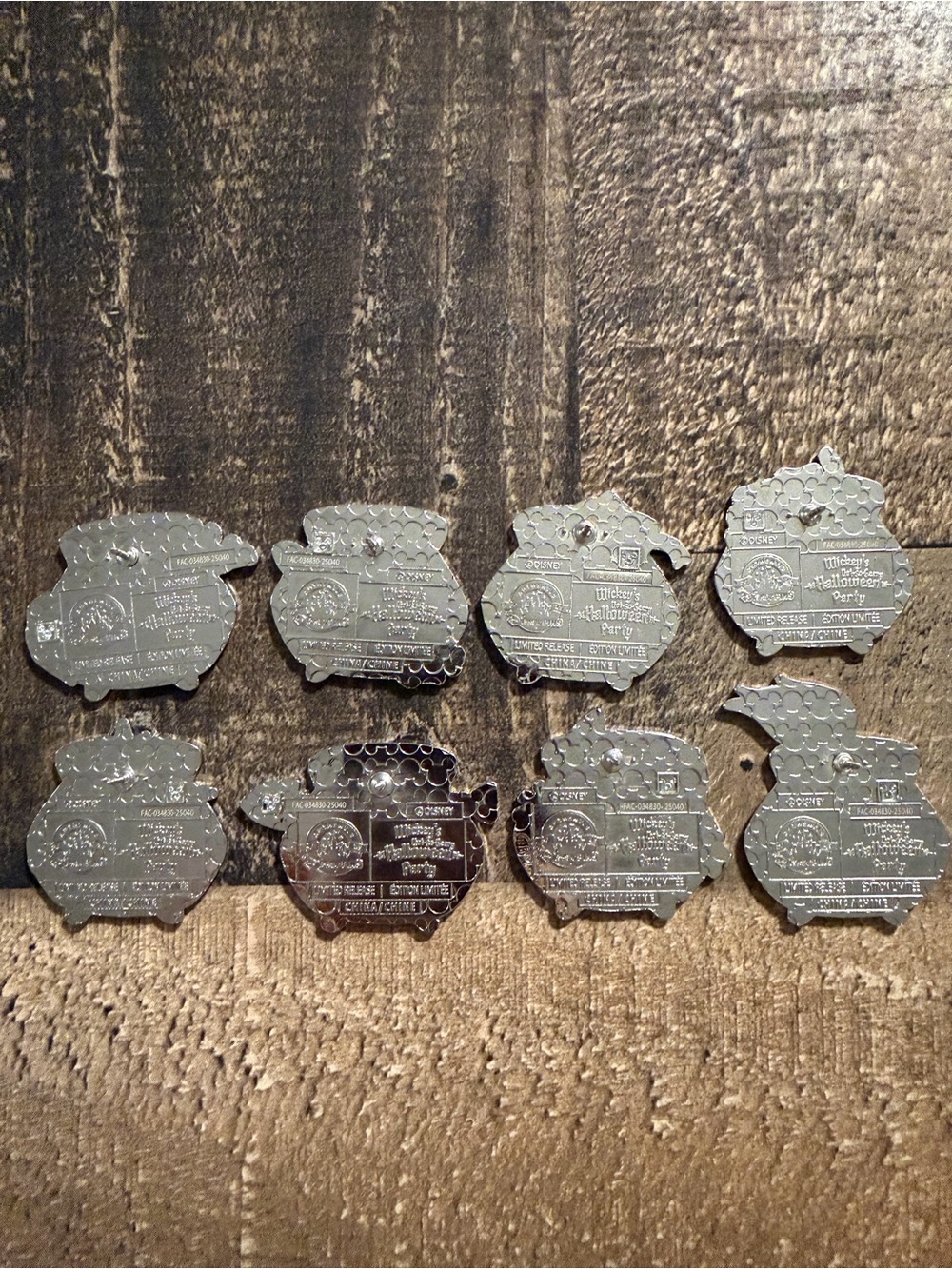 Mickey's Not-So-Scary Halloween Party 2025 Mystery Pin Collection *Complete Set - Picture 2 of 6